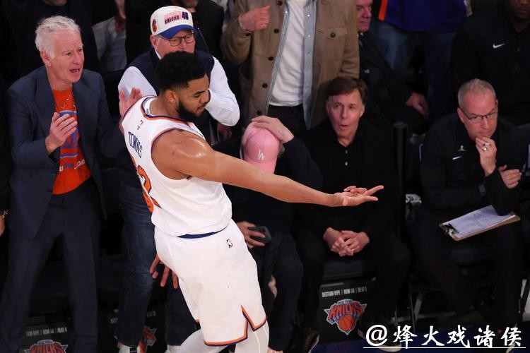 唐斯27+13尼克斯擒猛龙止3连败 步行者胜公牛 唐斯27+13尼克斯擒猛龙止3连败 步行者胜公牛