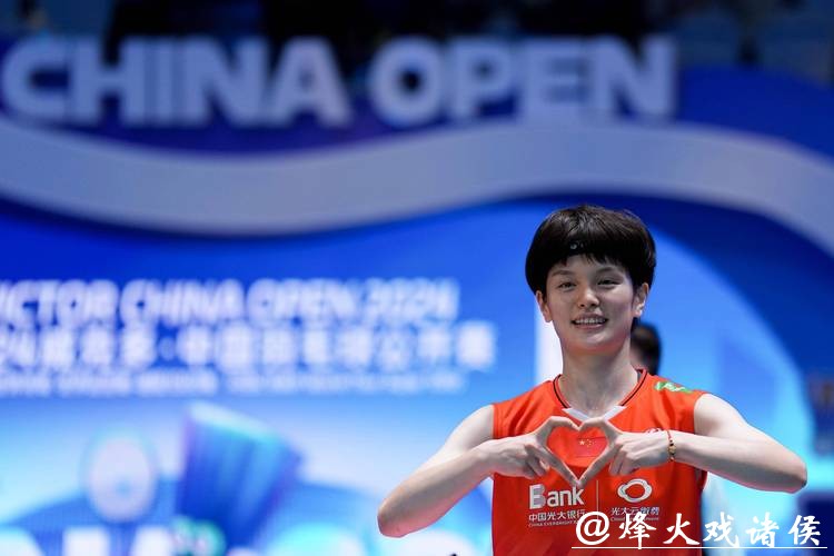 王祉怡2-0轻取因达农 两连胜跻身总决赛四强 王祉怡2-0轻取因达农 两连胜跻身总决赛四强